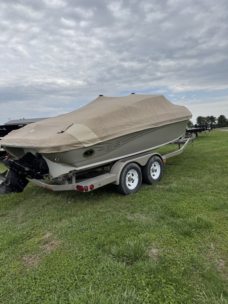 2003 Crownline BOAT