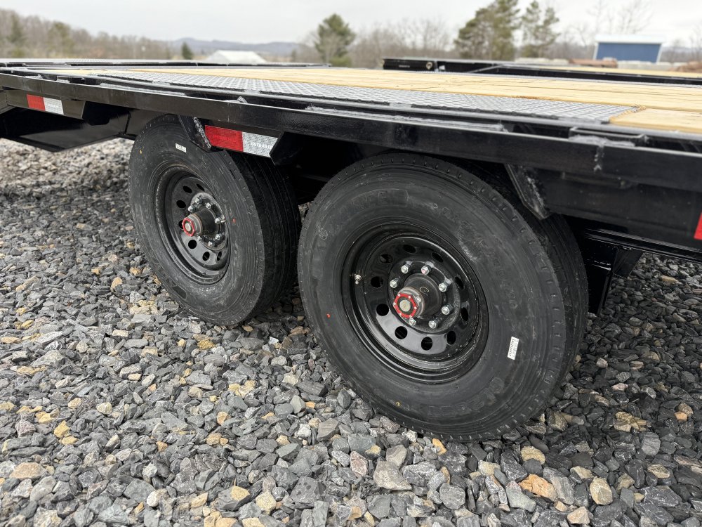8.5x30 PJ Trailers Gooseneck