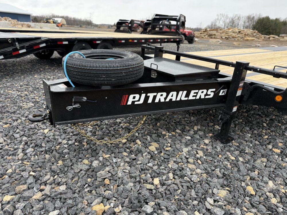 8.5x26 PJ Trailers Deckover