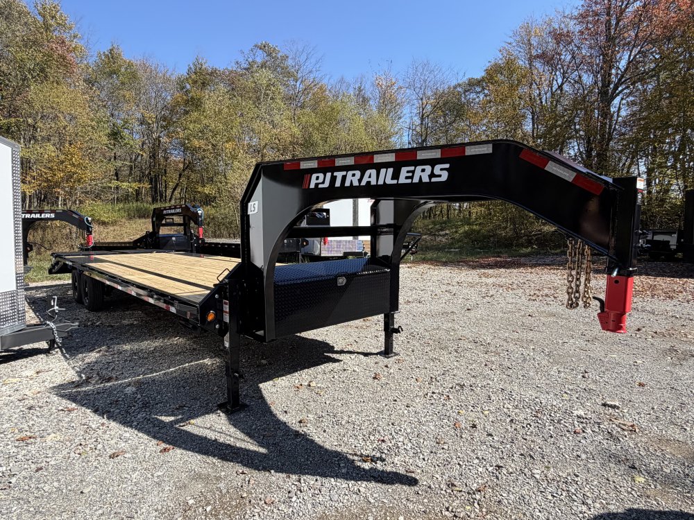 8.5'x28' PJ Trailers Gooseneck