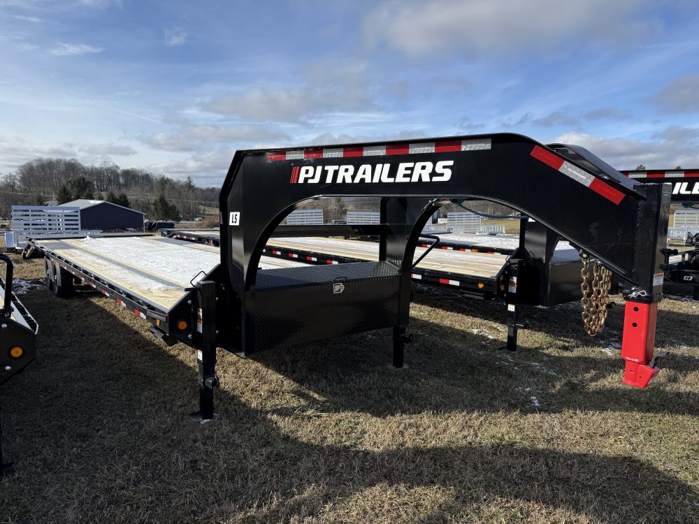 8.5x32 PJ Trailers Gooseneck