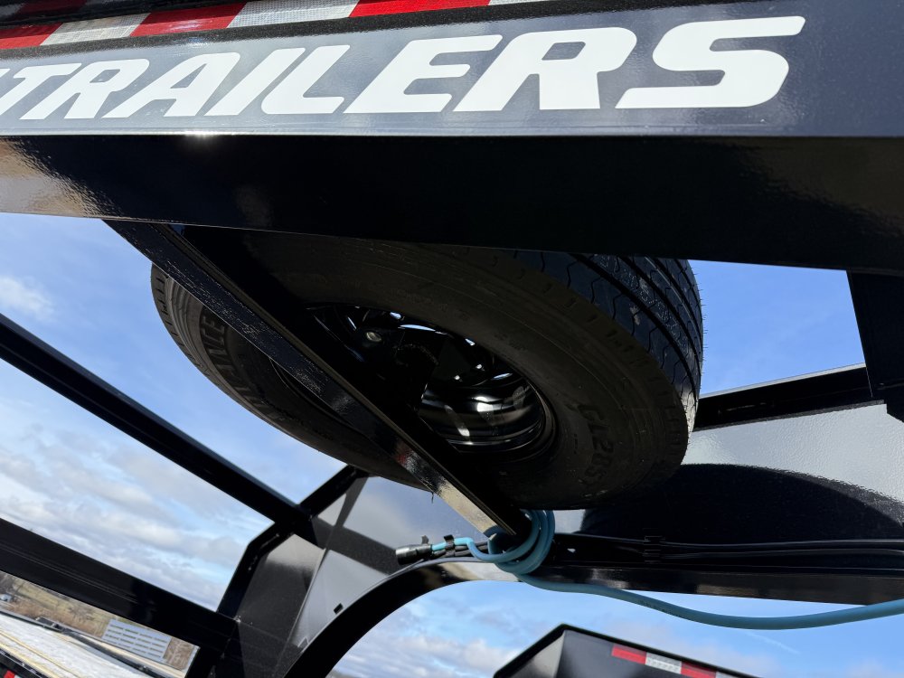 8.5x30 PJ Trailers Gooseneck