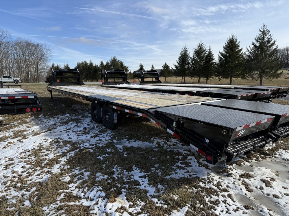 8.5x40 PJ Trailers Gooseneck