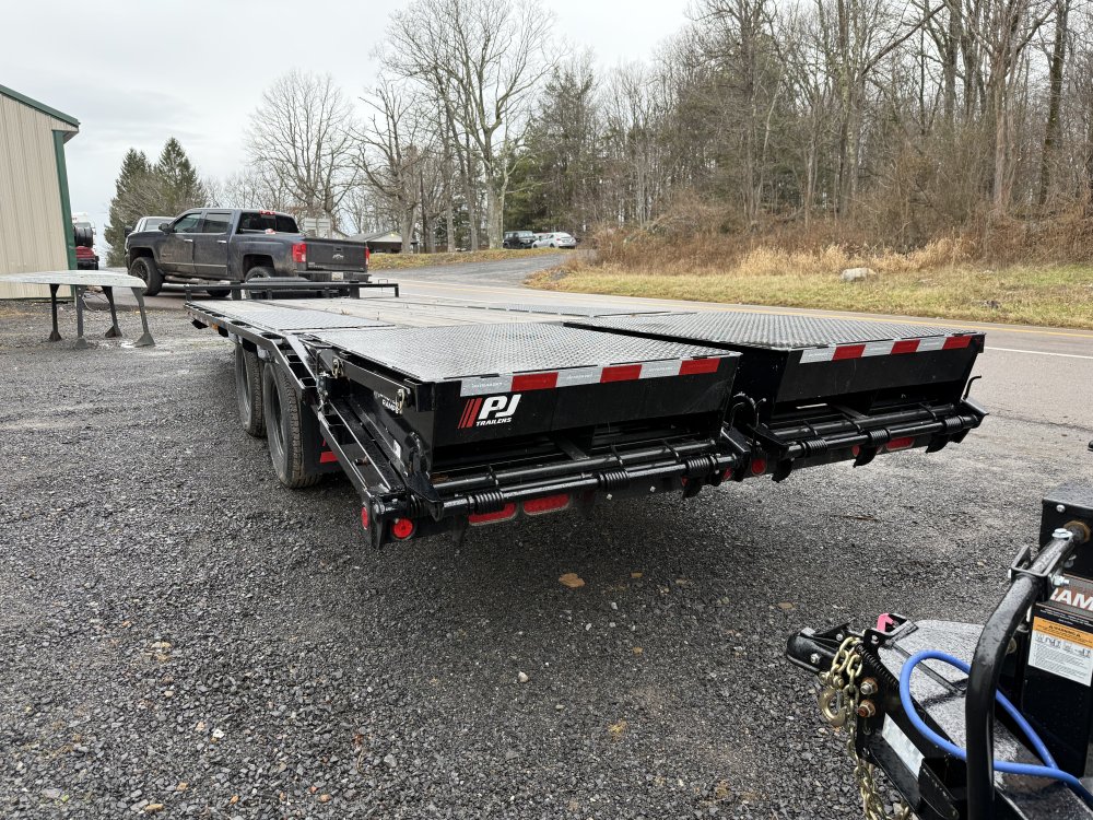 8.5x25 PJ Trailers Deckover
