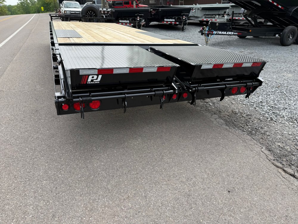 8.5x24 PJ Trailers Deckover