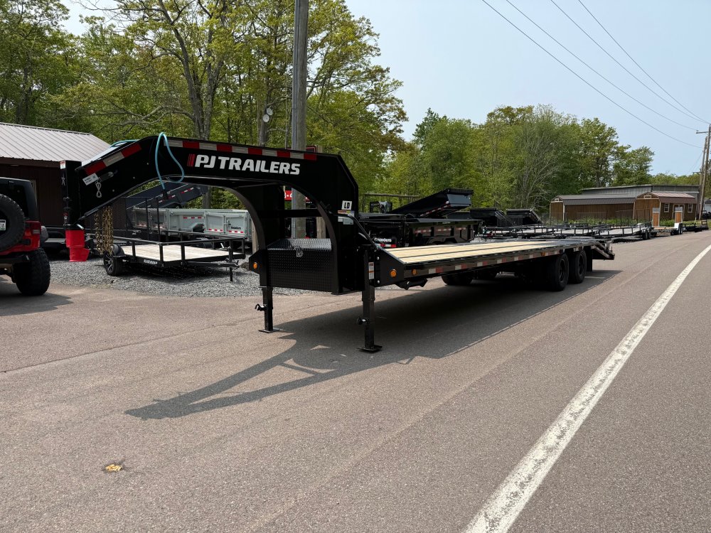 8.5x30 PJ Trailers Gooseneck