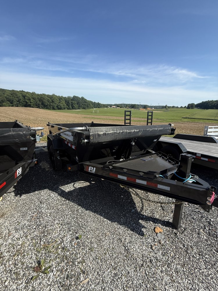 7x14 PJ Trailers Dump Trailer