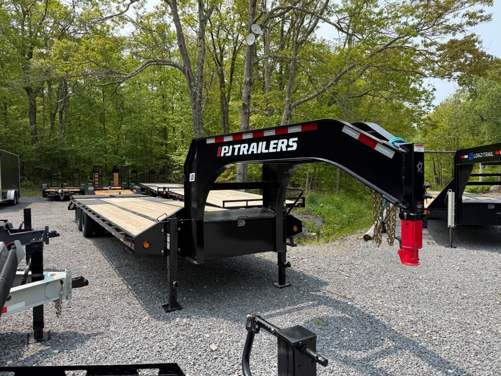 8.5x32 PJ Trailers Gooseneck
