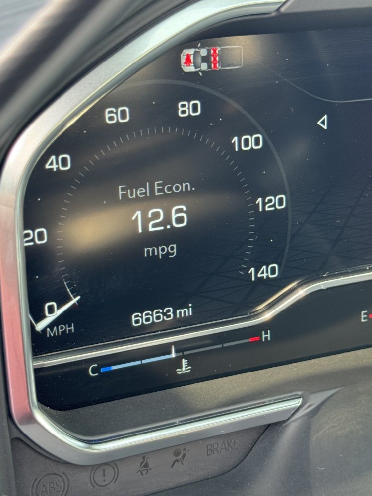 2024 GMC 3500 Crew Cab Denali