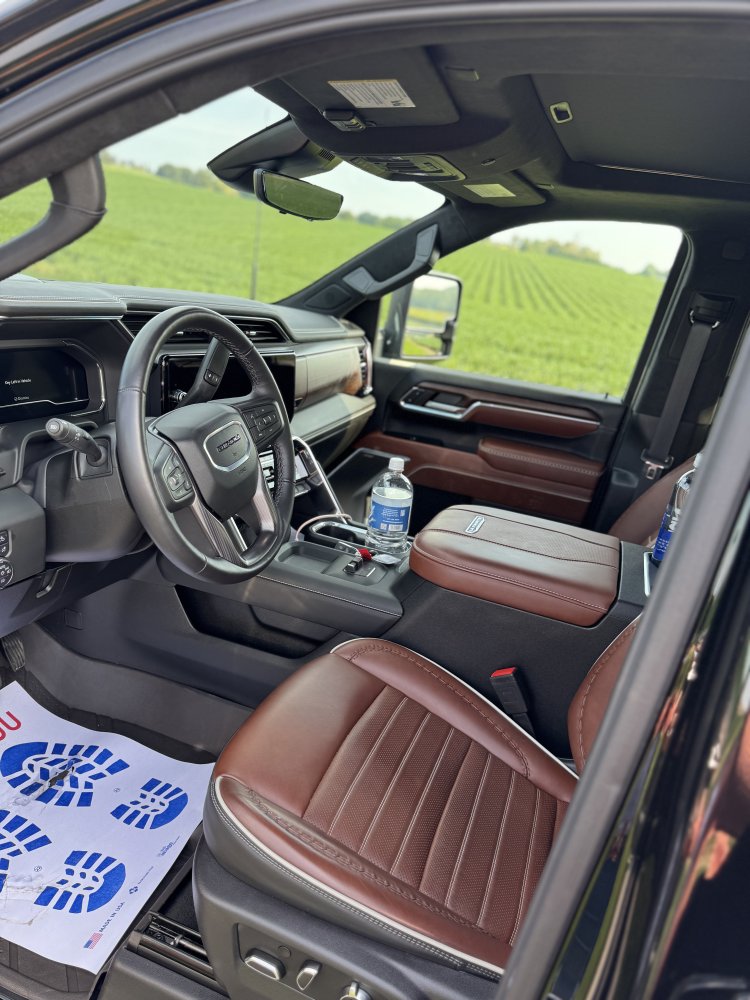 2024 GMC 3500 Crew Cab Denali