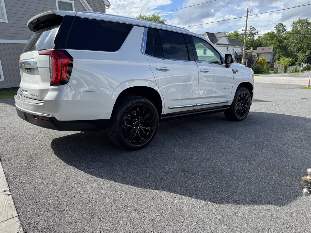 81,157x1 GMC SUV