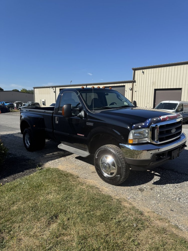 2004 FORD F-350 Regular Cab Dually