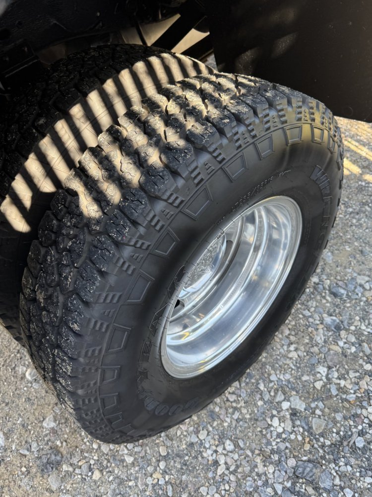 2004 FORD F-350 Regular Cab Dually