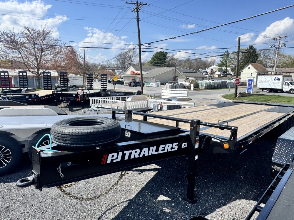 8.5x26 PJ Trailers Deckover