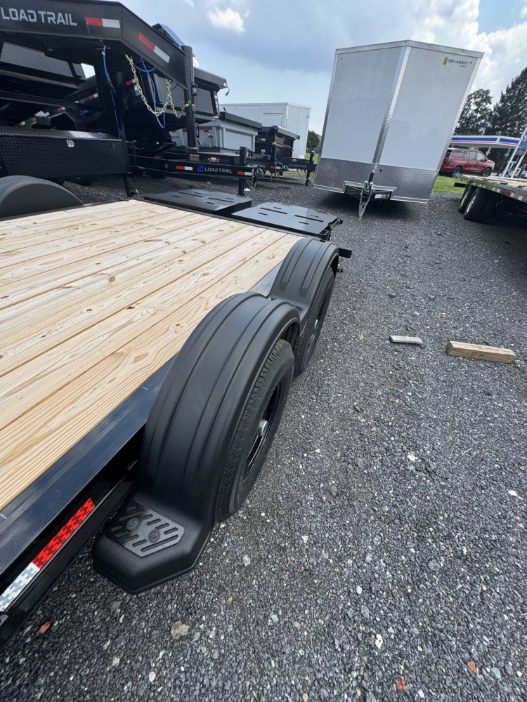 7x20 PJ Trailers Equipment