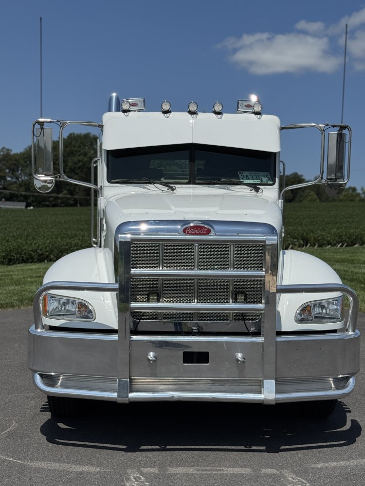 2006 Peterbilt 335