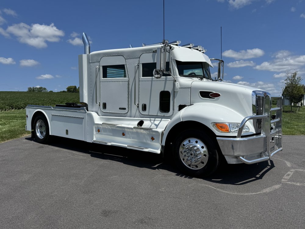 2006 Peterbilt 335