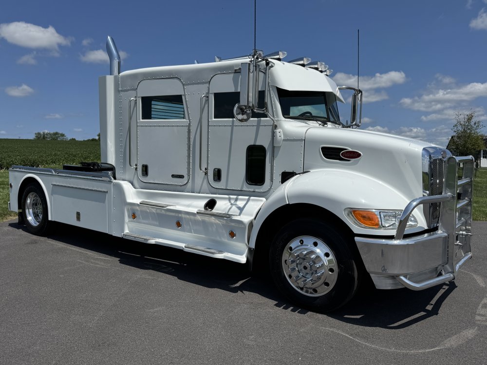 2006 Peterbilt 335