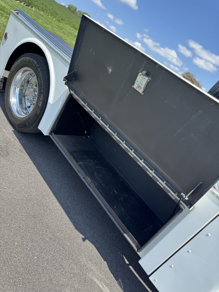 2006 Peterbilt 335