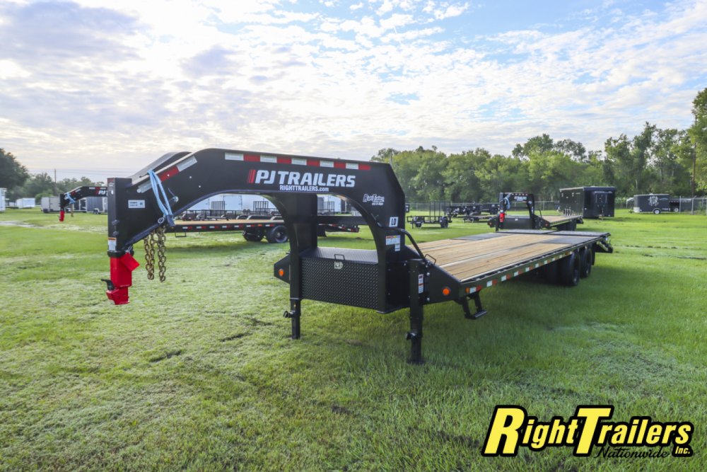 2026 8.5x30 PJ Gooseneck Equipment Trailer