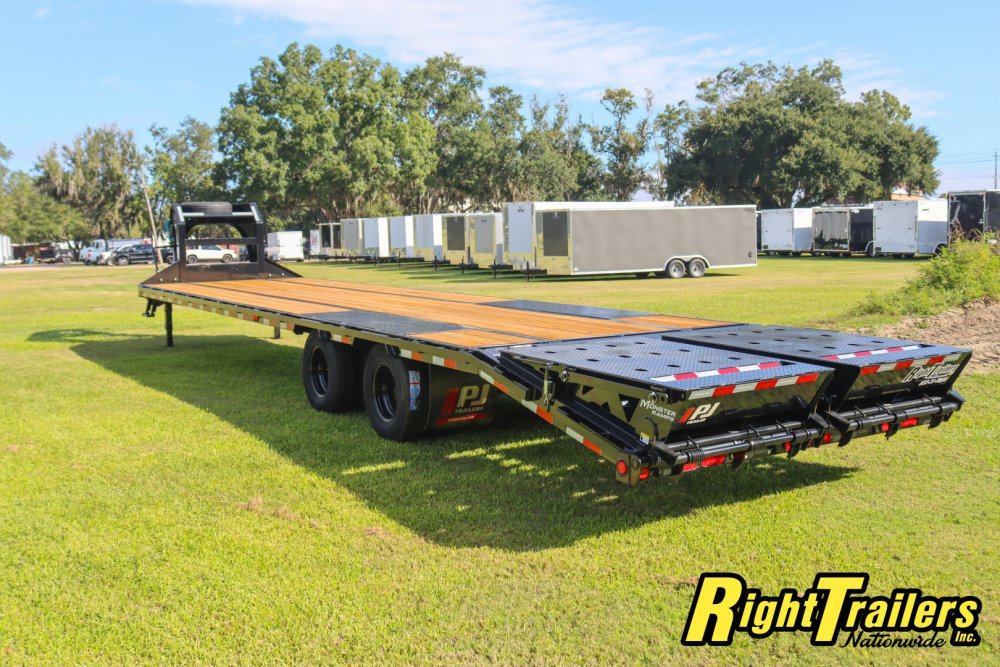 2026 8.5x35 PJ Gooseneck Equipment Trailer