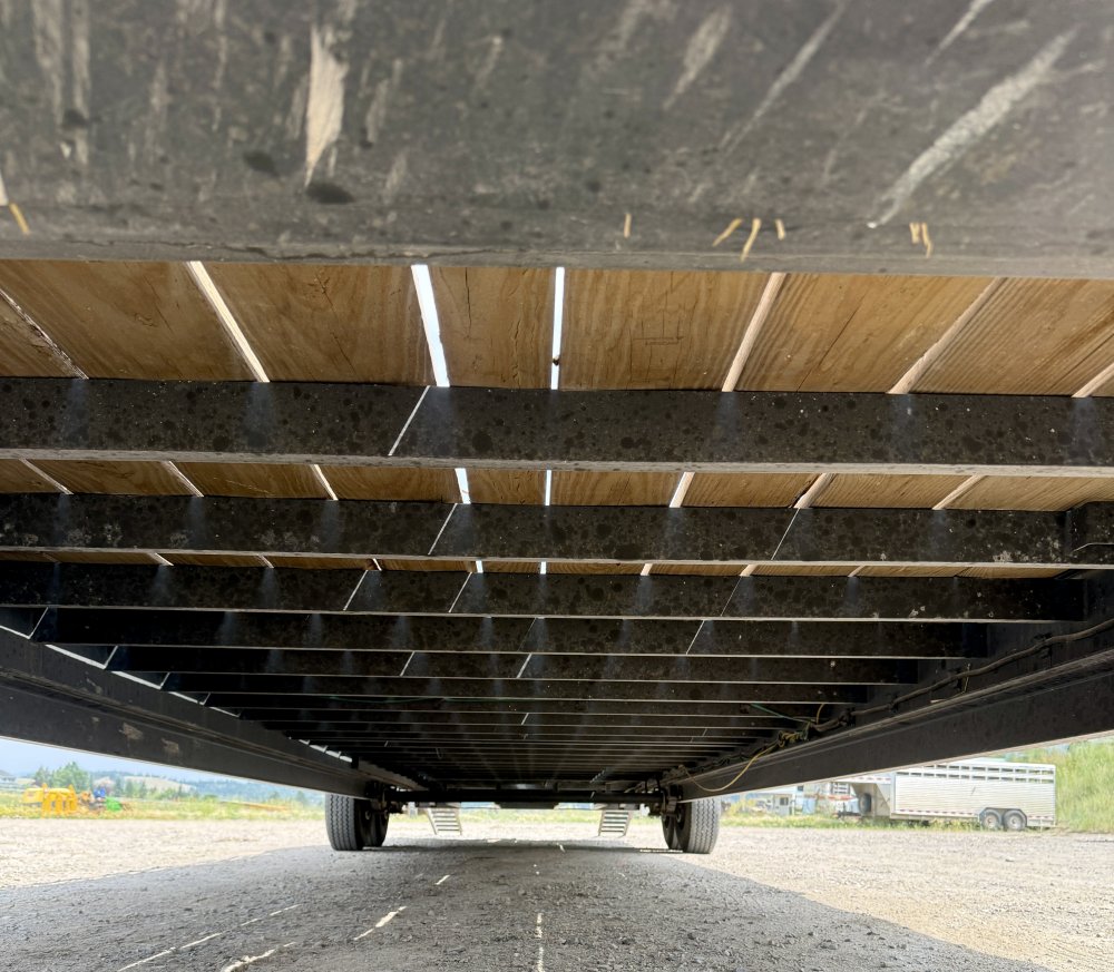 8'x36' Lamar Equipment