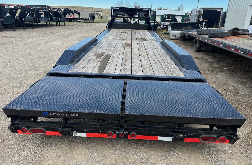 8' 6"x26+4 Load Trail Flatbed