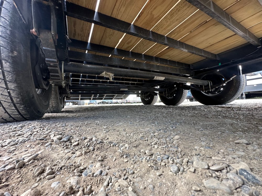 8' 6"x26+4 Load Trail Flatbed