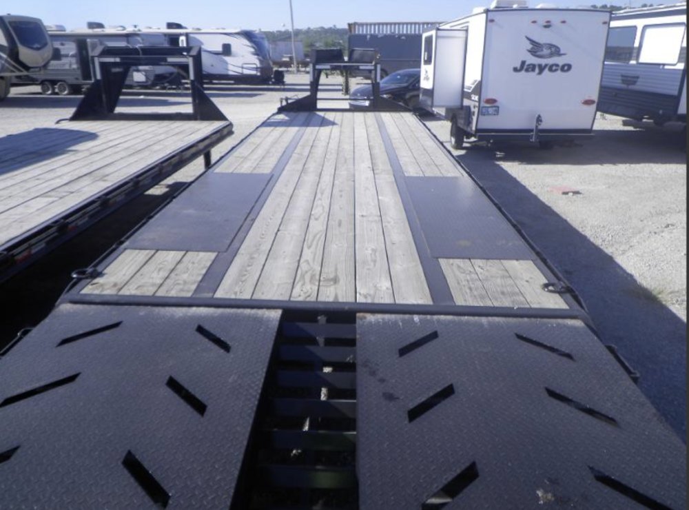 8' 6"x27+5Norstar Flatbed