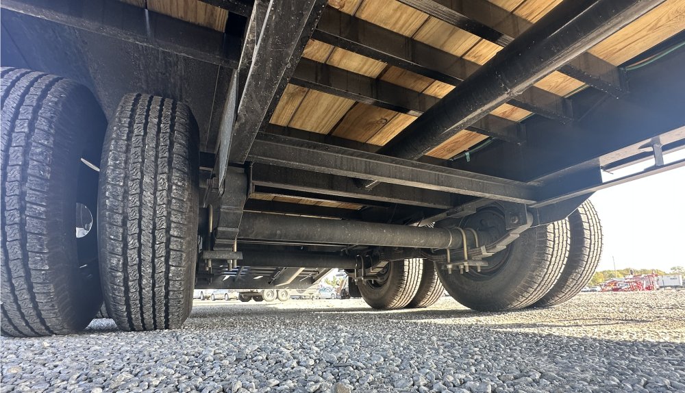 8' 6"x27+5Norstar Flatbed
