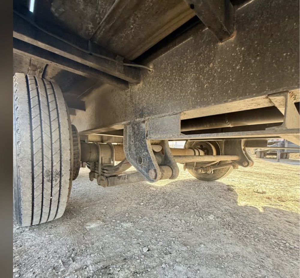 8' 6"x35+5 Load Trail Flatbed