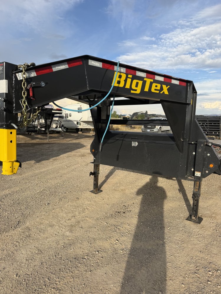 8' 6"x25+5 Big Tex Flatbed