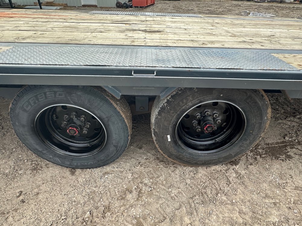 8' 6"x35+5 Lone Star Flatbed