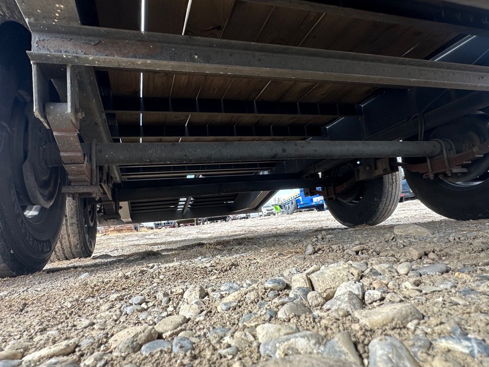 8' 6"x27+5 P J Flatbed