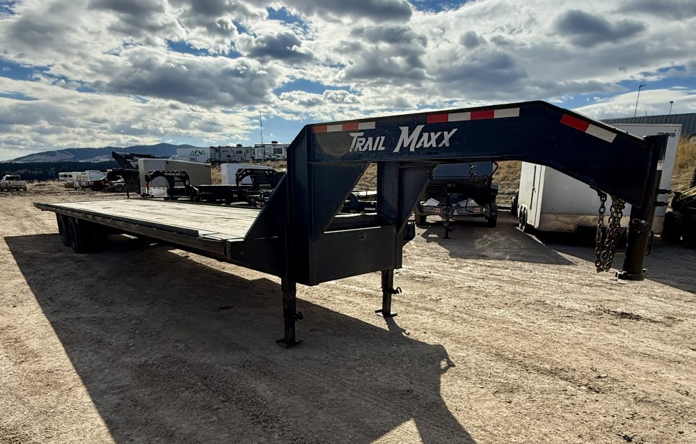 8' 6"x40' TrailMAXX Tilt