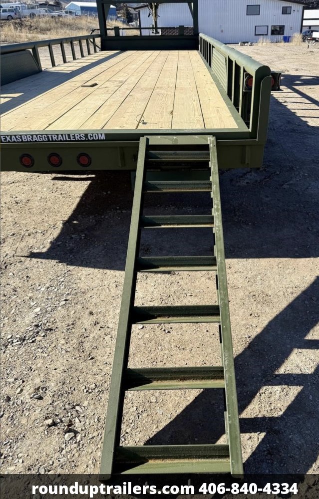 7'x24' Texas Bragg Equipment