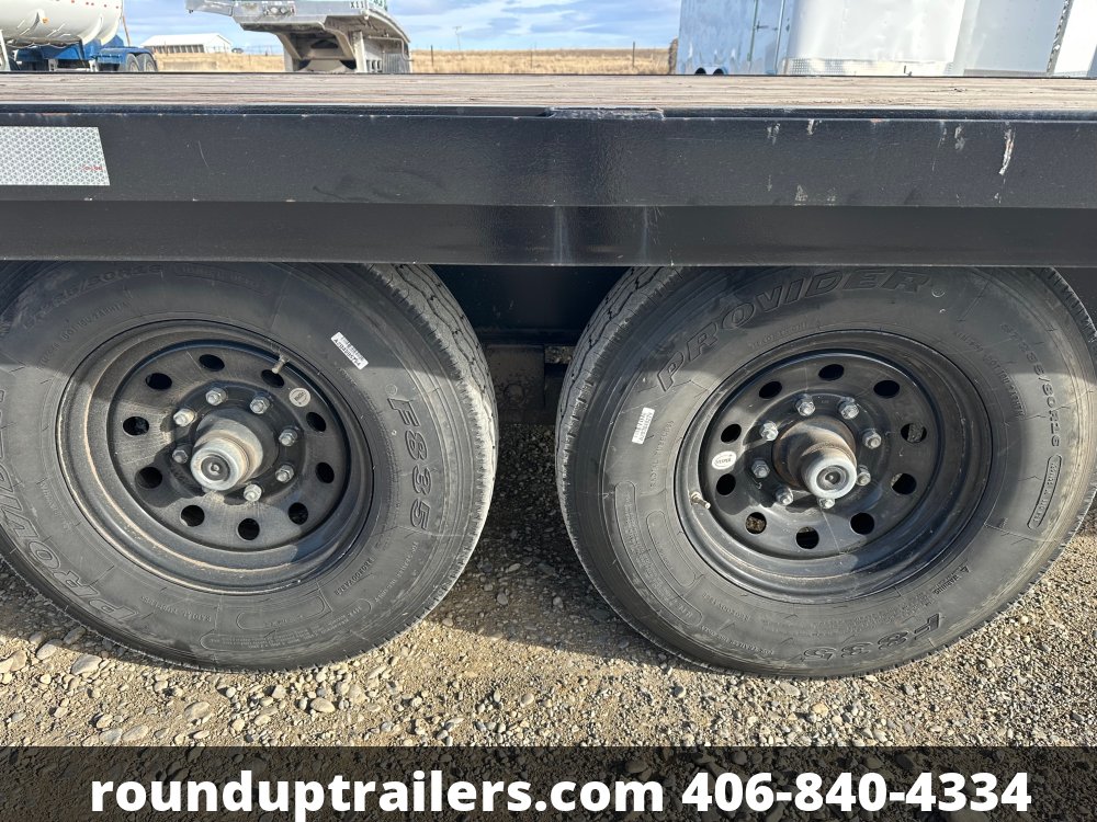 8'x40' Stryker Flatbed