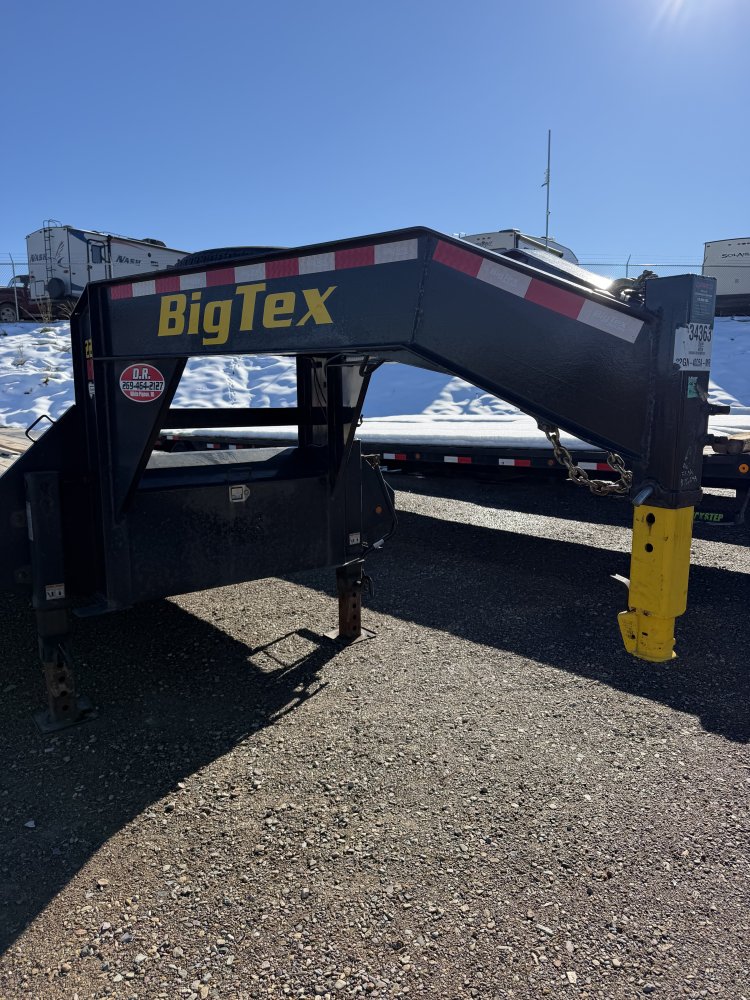 8' 6"x35+5 Big Tex Flatbed