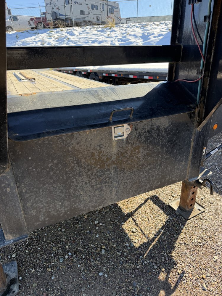 8' 6"x35+5 Big Tex Flatbed