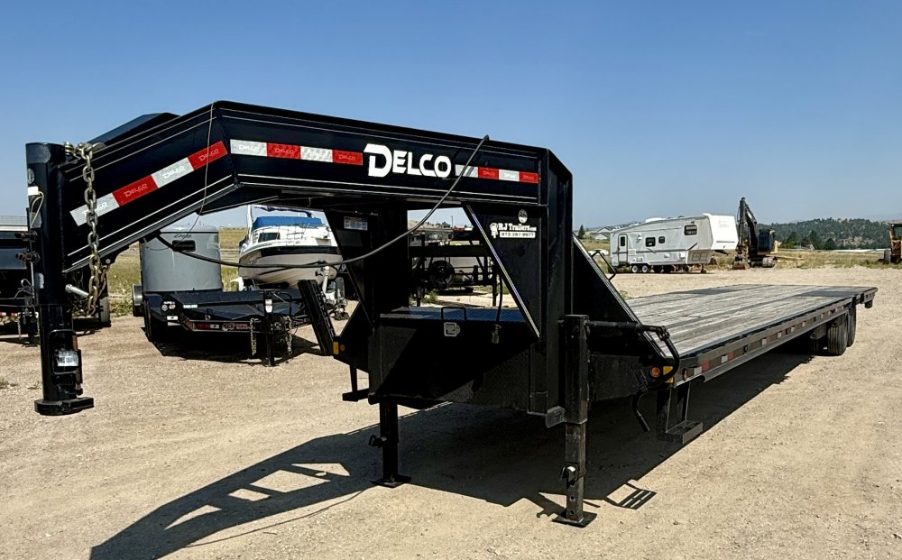 8'x40' Delco Flatbed