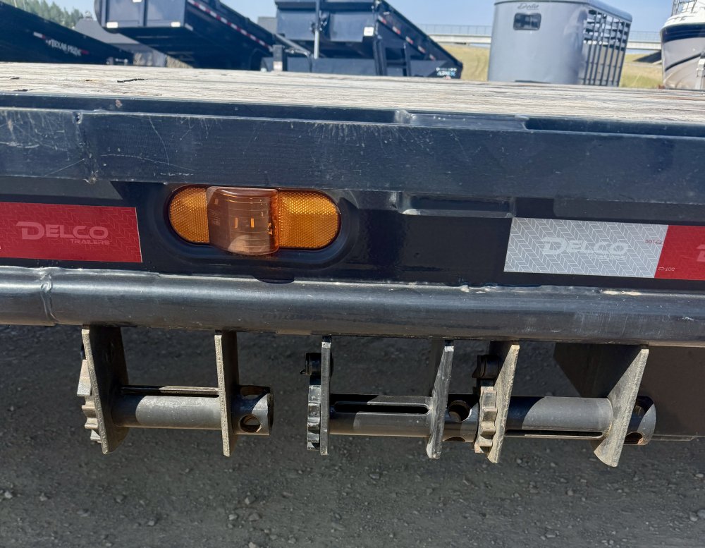 8'x40' Delco Flatbed