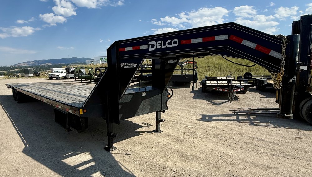 8'x40' Delco Flatbed