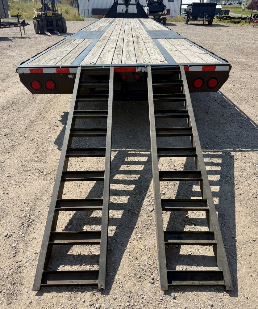 8'x40' Delco Flatbed