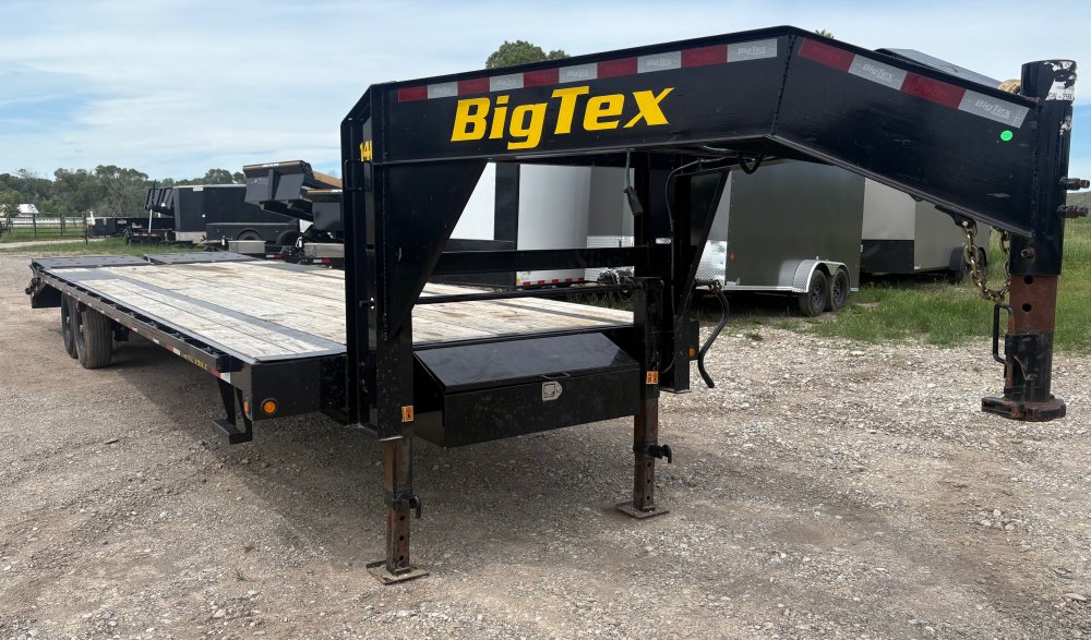 8'x25+5Big Tex Flatbed