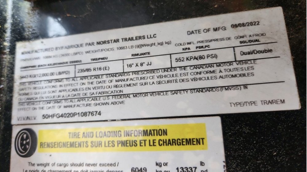 8' 6"x35+5 Iron Bull Flatbed