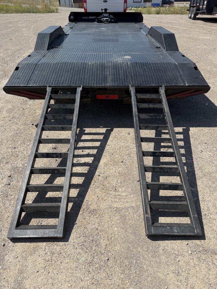 8'x20' Super Champion Equipment