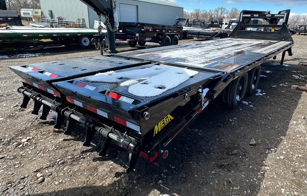 8' 6"x20+5 Big Tex Flatbed