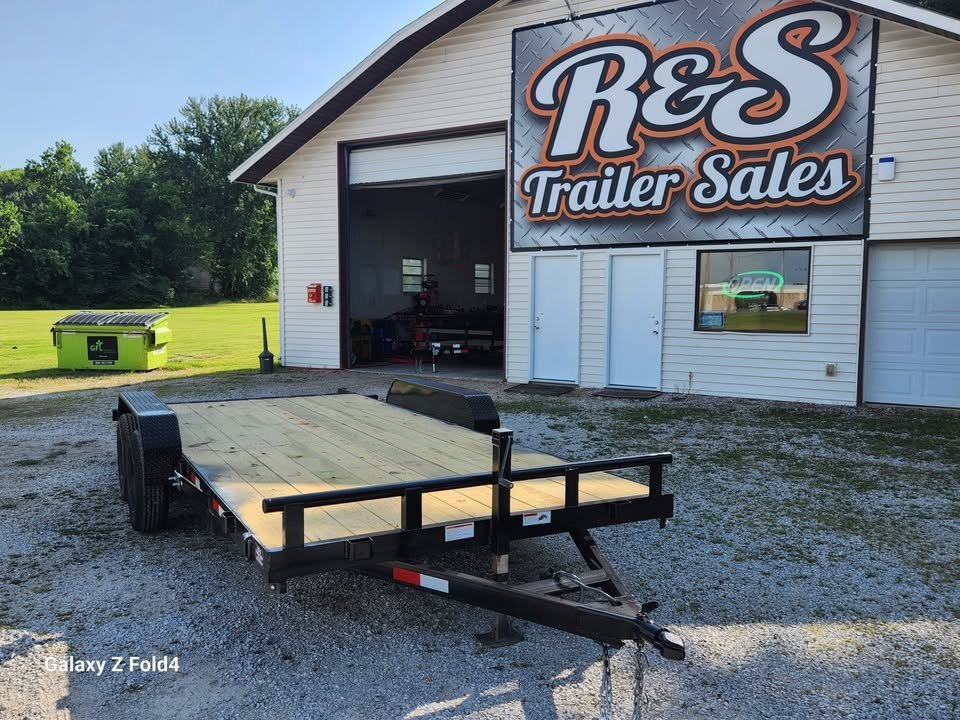2026 18' (16+2) 7K Flatbed with Dovetail FB1698