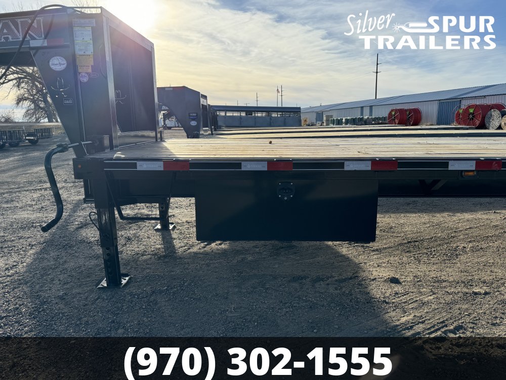 2023 Titan Trailers 32' Dual Tandem Flatbed Trailer