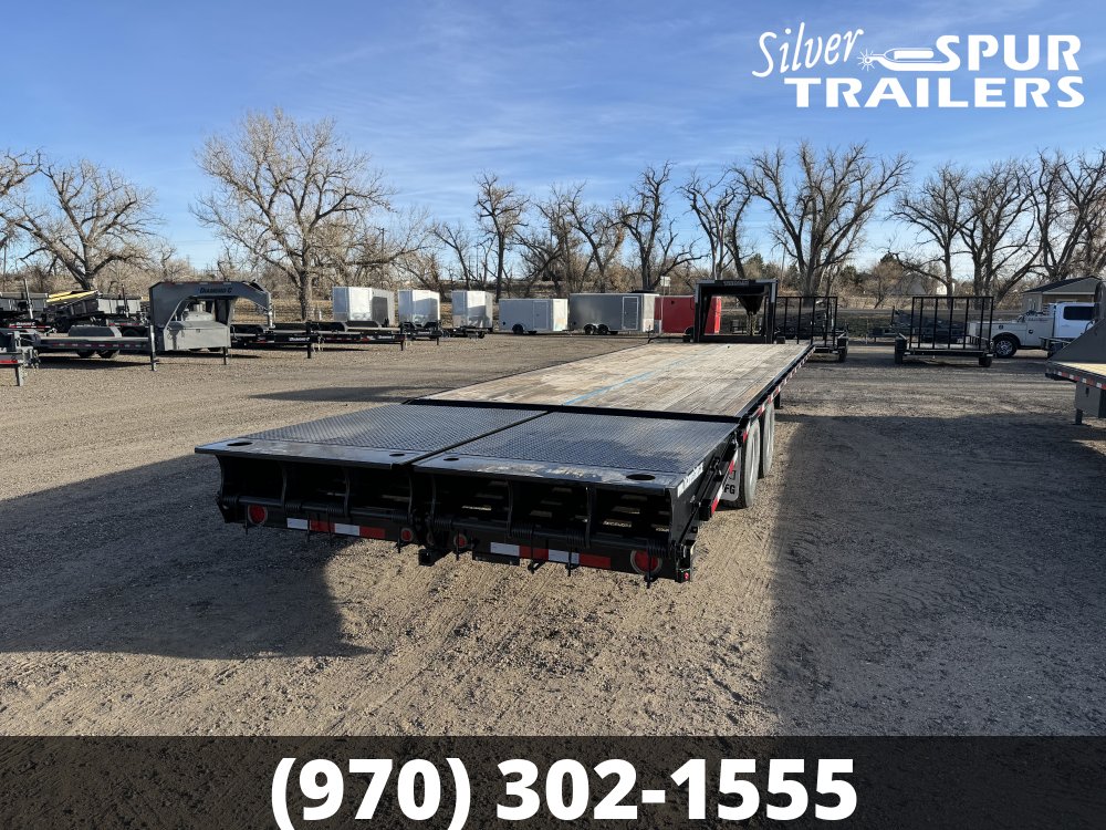 2023 Titan Trailers 32' Dual Tandem Flatbed Trailer